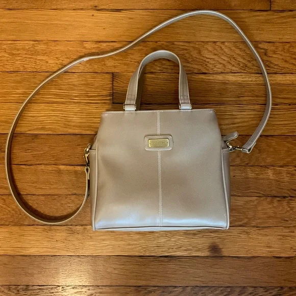 Villager Bag - Picture 1 of 6